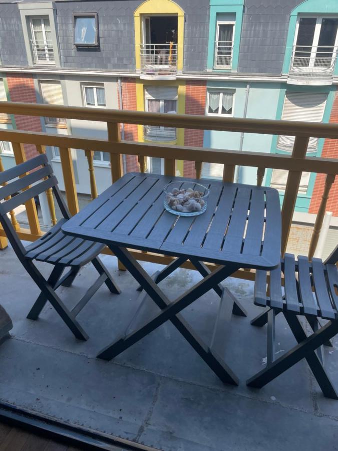 Appartement Avec Balcon Vue Mer, Tout Equipe Mers-les-Bains Exteriör bild